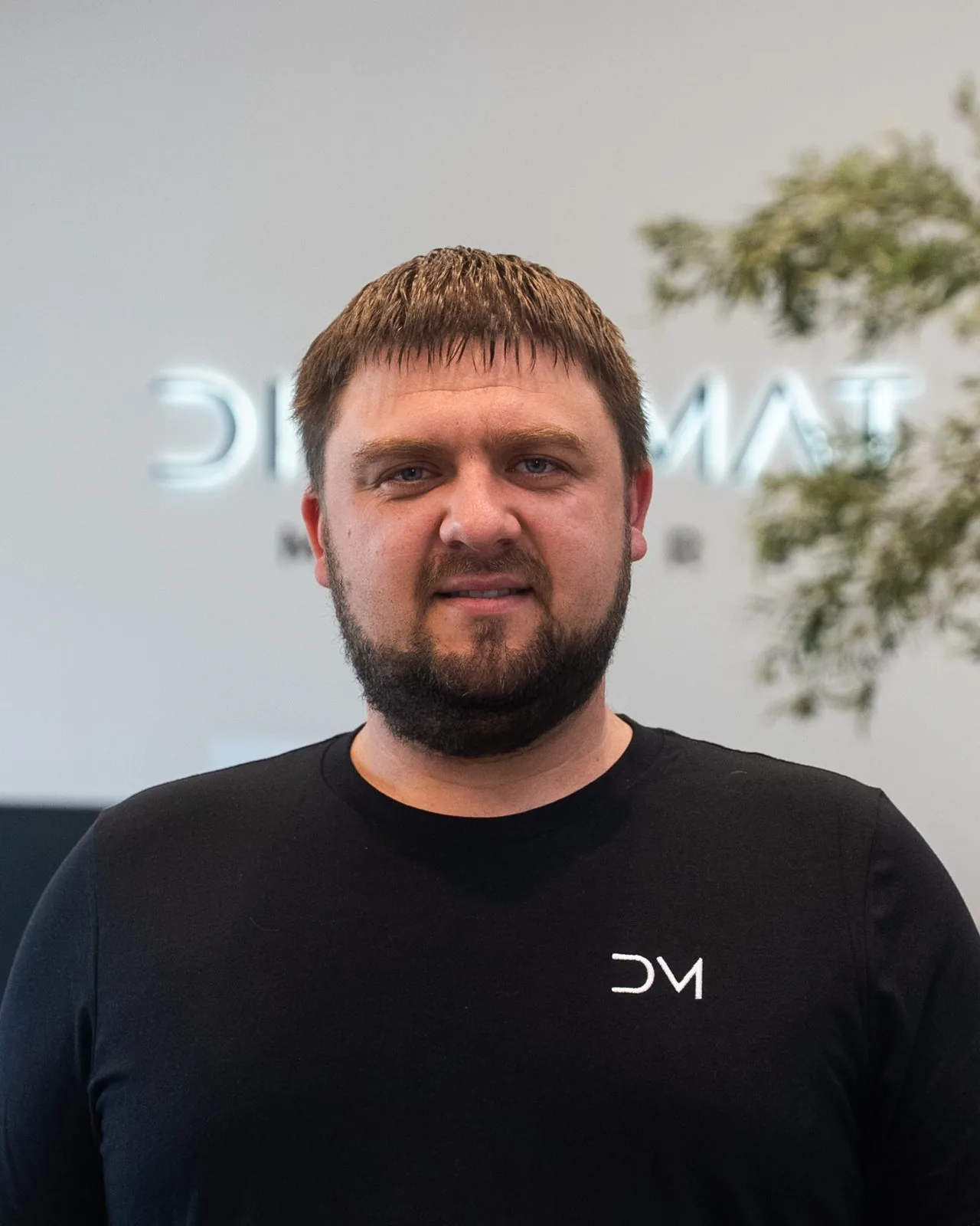 Anatoliy Shivy — Service Manager